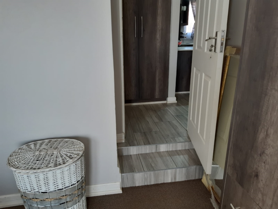 3 Bedroom Property for Sale in Hillside Free State